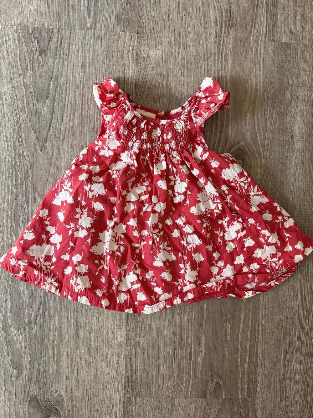 First Impressions Red and White Floral Smocked Flutter Sleeve Baby Dress Size 3-